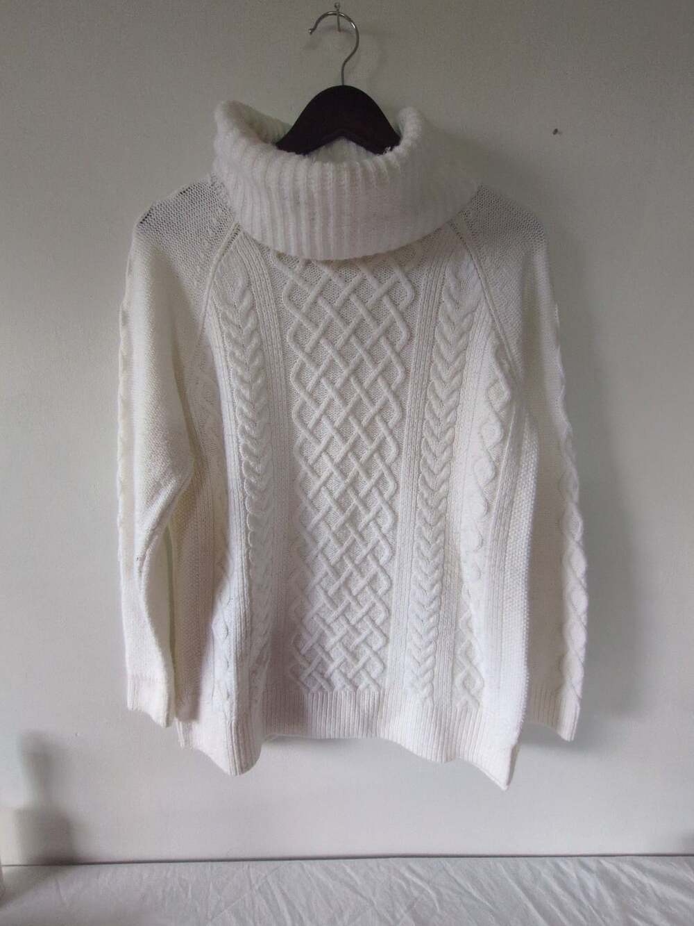 Croft & Barrow Turtleneck Sweater Size M White Cable Knit